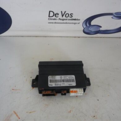 Peugeot RCZ  PDC Module 2010 6590NS-6590NT
