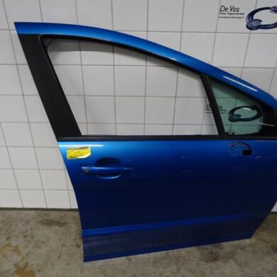 Peugeot 308  Tür 4-türig rechts vorne 2008 9004CC