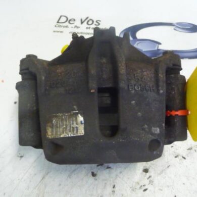 Peugeot 206 1.6 16V Front brake calliper, right NFU 2002 4400P3-441052