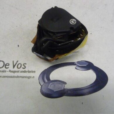 Citroen Saxo 1.1i X,SX Rear seatbelt, left 1998 8973GH
