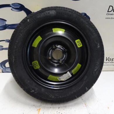 Peugeot 3008  Wheel + tyre 2013