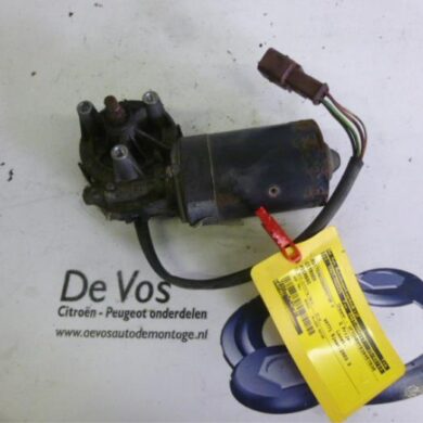 Citroen Picasso 2.0 HDi 90 Front wiper motor 2003 6405N8