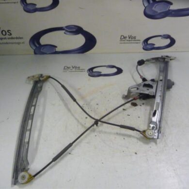 Peugeot 206 PLUS  Ruitmechaniek 4Deurs links-voor 2009 9221G0