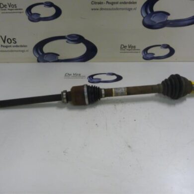 Peugeot 5008  Aandrijfas rechts-voor 9HD9H05 2014 3273QK 20DR24