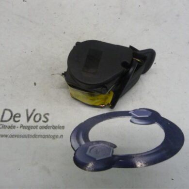 Peugeot 106 1.1 XN,XR,XT,Accent Veiligheidsgordel rechts-achter 2001 8973GK