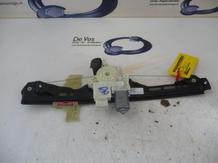 Citroen C4 Picasso Rear Door Window Mechanism 4 door Right 2016 Citroen C4 Picasso Rear Door Window Mechanism 4 door Right 2016