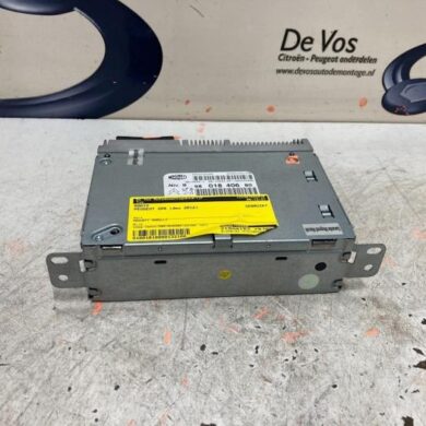 Peugeot 208 1.4 16V Radio 2012 1608758880-9801840680
