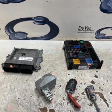 Citroen C4 Cactus 1.2 PureTech 110 12V Computer Motormanagement HNP 2020 9834609880-1647572980-1677659480