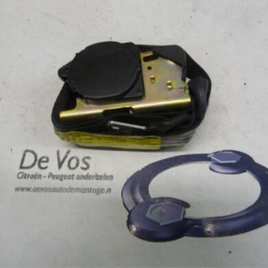 Citroen Saxo 1.4i SX,VSX Front seatbelt, right 1996 8973Y2