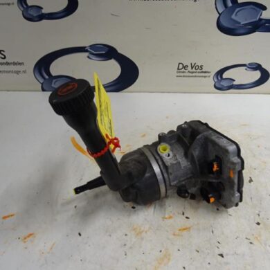 Peugeot 308  Power steering pump 5FW 2008 4007TV
