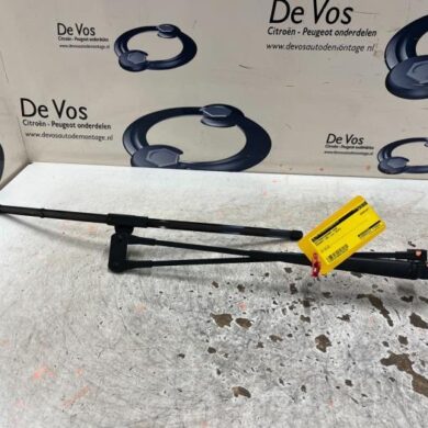 Peugeot 108 1.0 12V Ruitenwisserarm voor 2015 1612431980