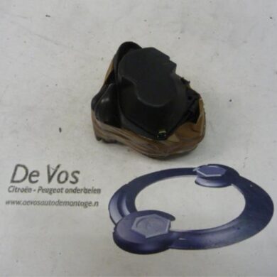 Citroen Xsara 1.4 Rear seatbelt, right 2001 8973NG-8974KY