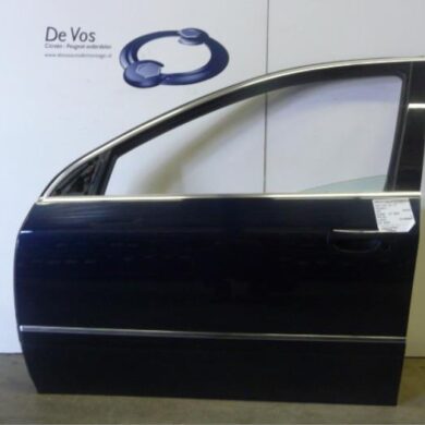 Peugeot 607 2.0 HDiF 16V Door 4-door, front left 2007 9002L5