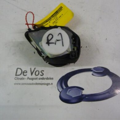 Citroen C5  Rear seatbelt, right 2009 8975S0