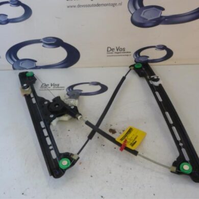 Citroen C4 Picasso  Ruitmechaniek 4Deurs rechts-voor 2015 9675924680