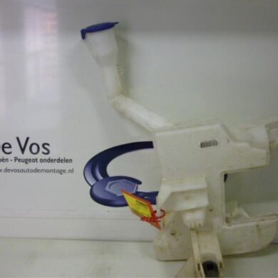 Citroen C5  Front windscreen washer reservoir 2008 6431L1