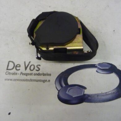 Peugeot 307 2.0 16V Rear seatbelt, left 2005 8974JX