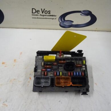 Peugeot RCZ  Sicherungskasten 2010 9807028580