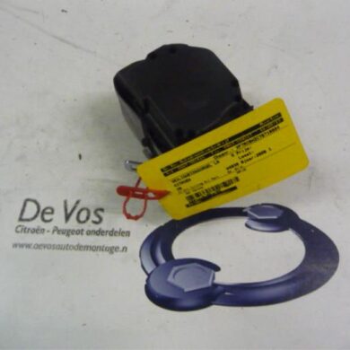 Citroen C5 1.6 HDiF 16V Rear seatbelt, left 2006 8974W5-8975P4