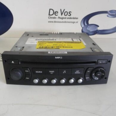 Peugeot 807  Radio CD Speler 2008 6574Y7