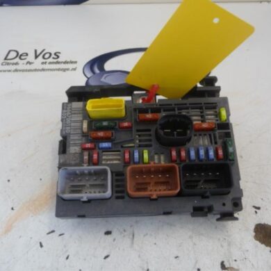 Citroen C5  Sicherungskasten 2009 9807028580