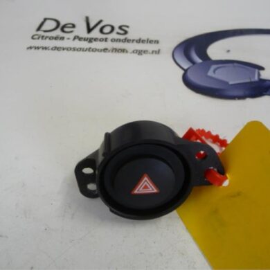 Peugeot 108  Schakelaar 2014 B000778280