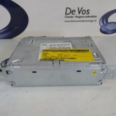 Peugeot 2008  Radio 2013 1610769380-1616386180