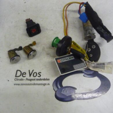 Citroen Xsara  Slotenset Cilinder (compleet) 2001 4162Y9