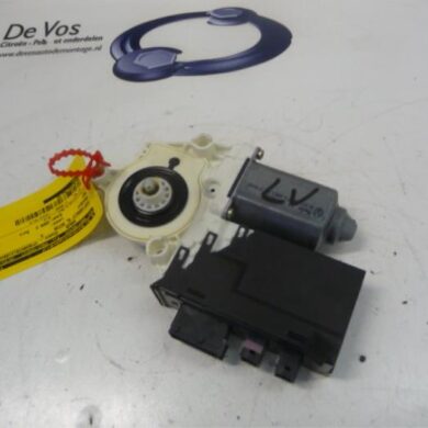 Peugeot 807  Raammotor Portier 2006 9221V5