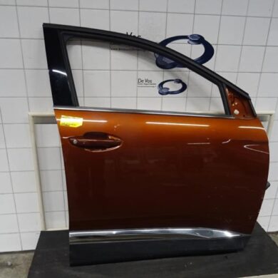 Peugeot 3008  Front door 4-door, right 2019 9812306280