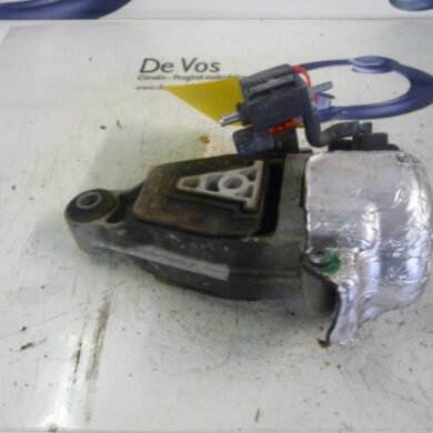 Citroen C5  Engine mount X8Z-X8ZX801 2011 180676