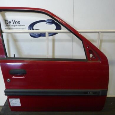Citroen Saxo 1.6 VTR Front door 4-door, right 1997 9004J2