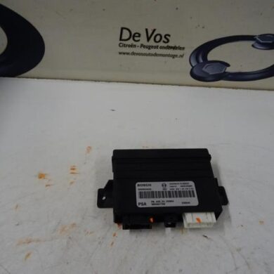 Peugeot RCZ  PDC Module 2010 6590NS-6590NT