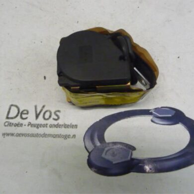 Peugeot 106 1.1 i XN,XR,XT Veiligheidsgordel links-achter 1995 8973GH