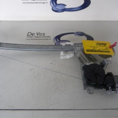 Peugeot 206 1.4 16V Rear door window mechanism 4-door, right 2004 922453