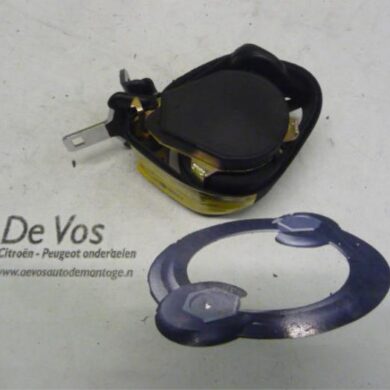 Peugeot 207 1.6 16V GT THP Rear seatbelt, left 2007 8975Z7