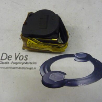 Peugeot 306 1.4 SL,SR Rear seatbelt, centre 1997 8972Y3