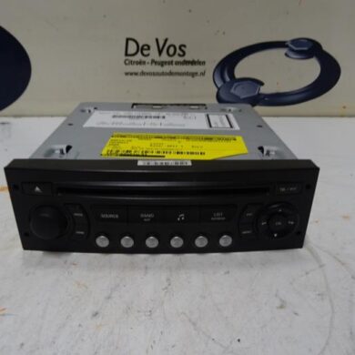 Peugeot 3008  Radio CD Speler 2011 6574PT-6579NV-6574PV