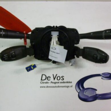 Peugeot 308  Steering column stalk 2008 6242QW