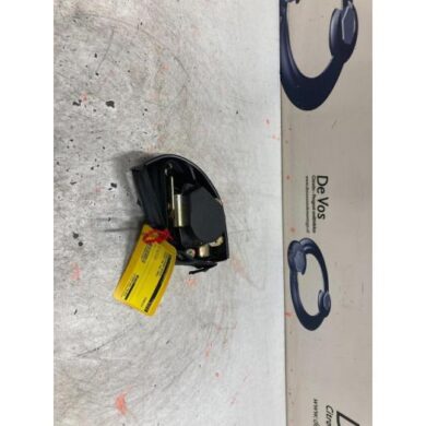 Peugeot 206 1.6 16V Seatbelt tensioner, right 2002 8974GN