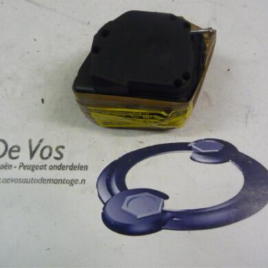 Citroen C5 2.0 16V Rear seatbelt, right 2004 8974KF