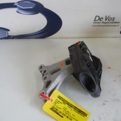 Peugeot 2008  Motorsteun HMZ-HMZHM01 2015 9676780580