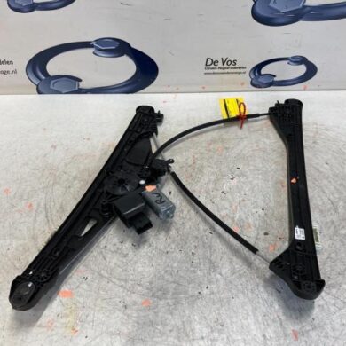 Peugeot 5008  Fenstermechanik 4-türig rechts vorne 2019 9830389280-9810488880