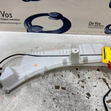 DS Automobiles DS7 Crossback  Ruitensproeiertank voor 2019 9830836980