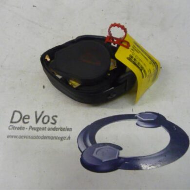 Peugeot 307 1.6 16V Rear seatbelt, left 2004 8974JP