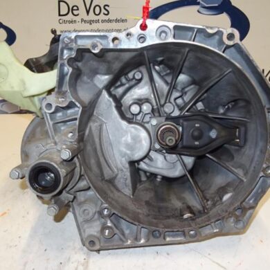 Peugeot 208  Gearbox HNZHN01 2015 1612444380-1612447380 20ET26