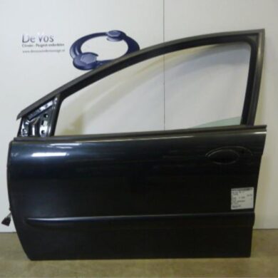 Citroen C5 2.0 HDi 110 Door 4-door, front left 2002 9002P1