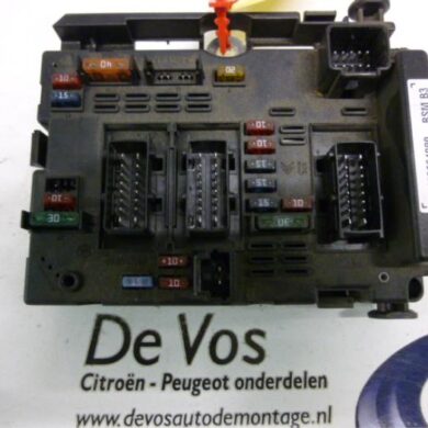Peugeot 807 2.0 HDi 16V Fuse box 2004 6500Y1