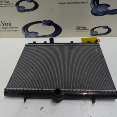 Peugeot 5008  Radiator RHH-RHHRH02 2013 133391-1333A2