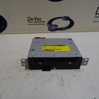Peugeot 508  Radio CD Speler 2012 1609264280-660407-1614111780